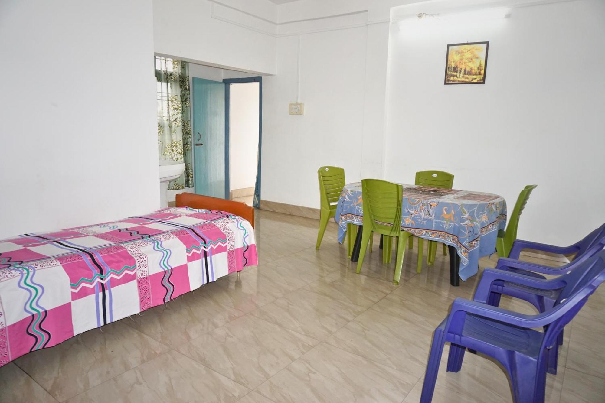 Taj Residency Holiday Homestay -Entire 1Bhk & 2Bhk Private Apartments -Call 767Ooo54Oo Jorhāt 外观 照片
