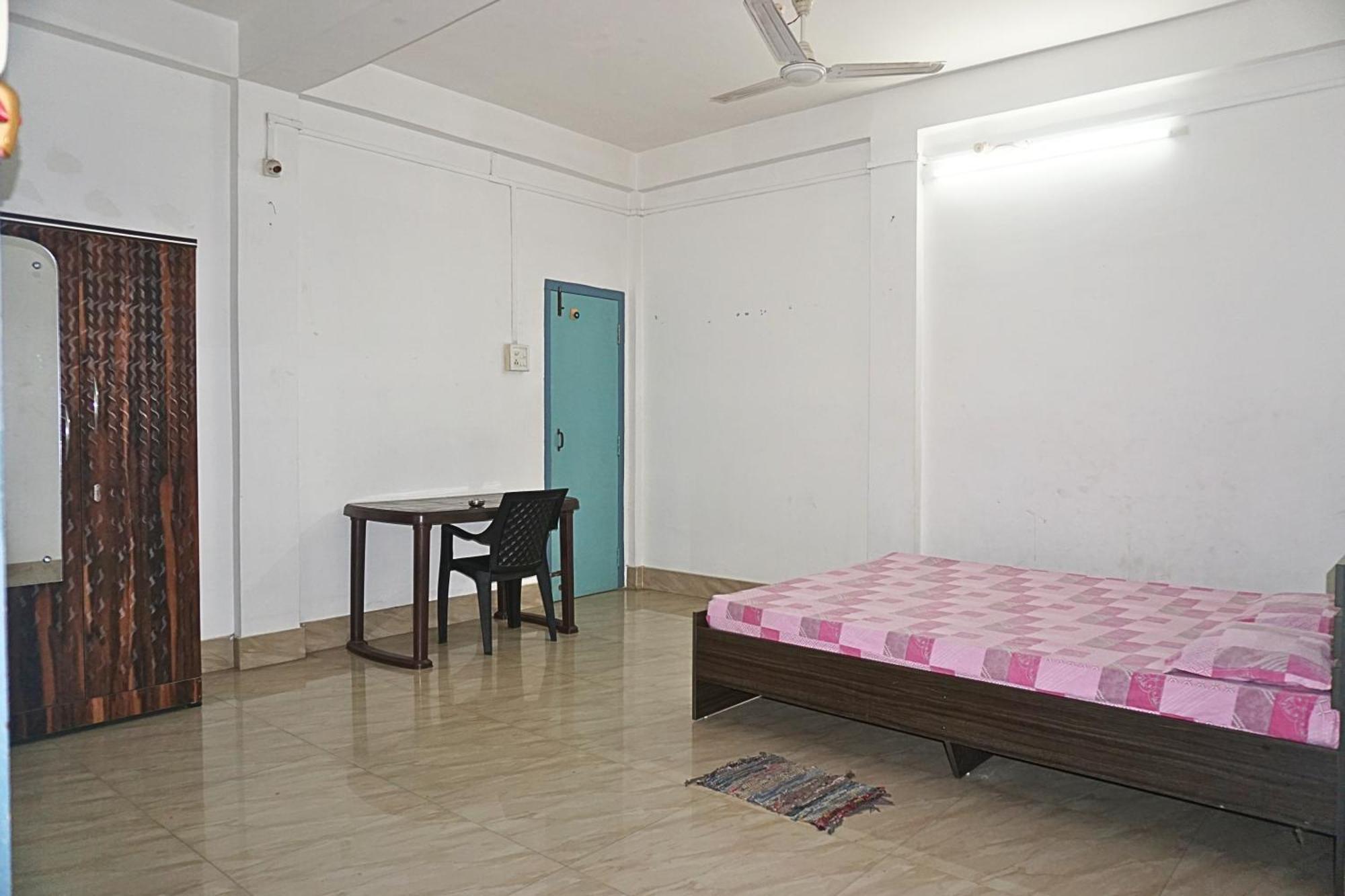 Taj Residency Holiday Homestay -Entire 1Bhk & 2Bhk Private Apartments -Call 767Ooo54Oo Jorhāt 客房 照片